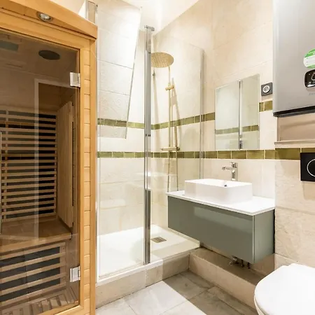 X Center With Sauna